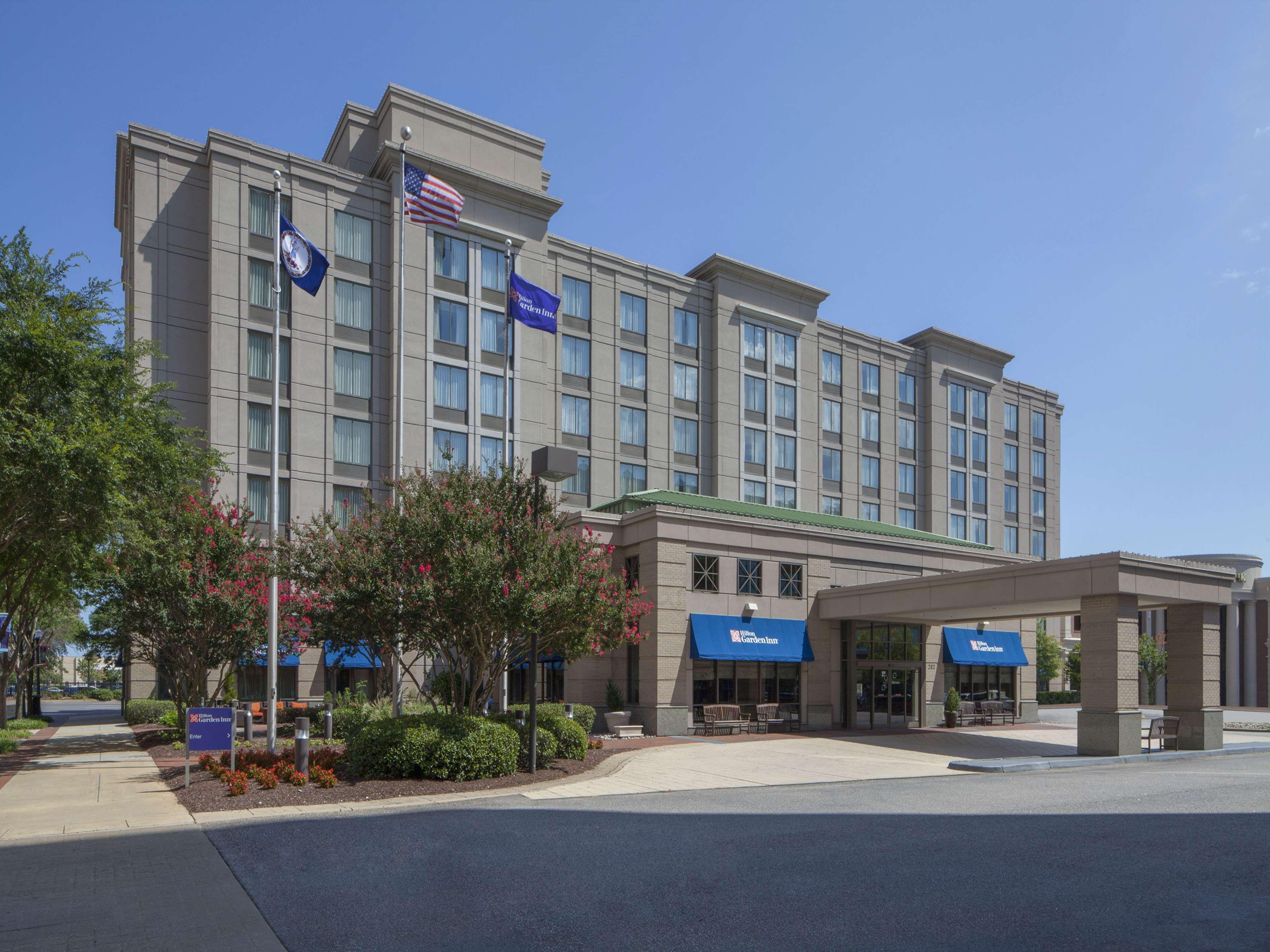 Hilton Garden Inn Virginia Beach Town Center Екстериор снимка