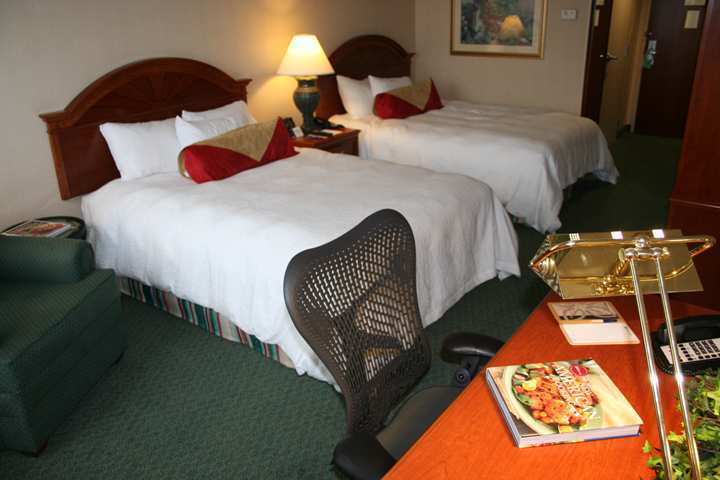 Hilton Garden Inn Virginia Beach Town Center Екстериор снимка