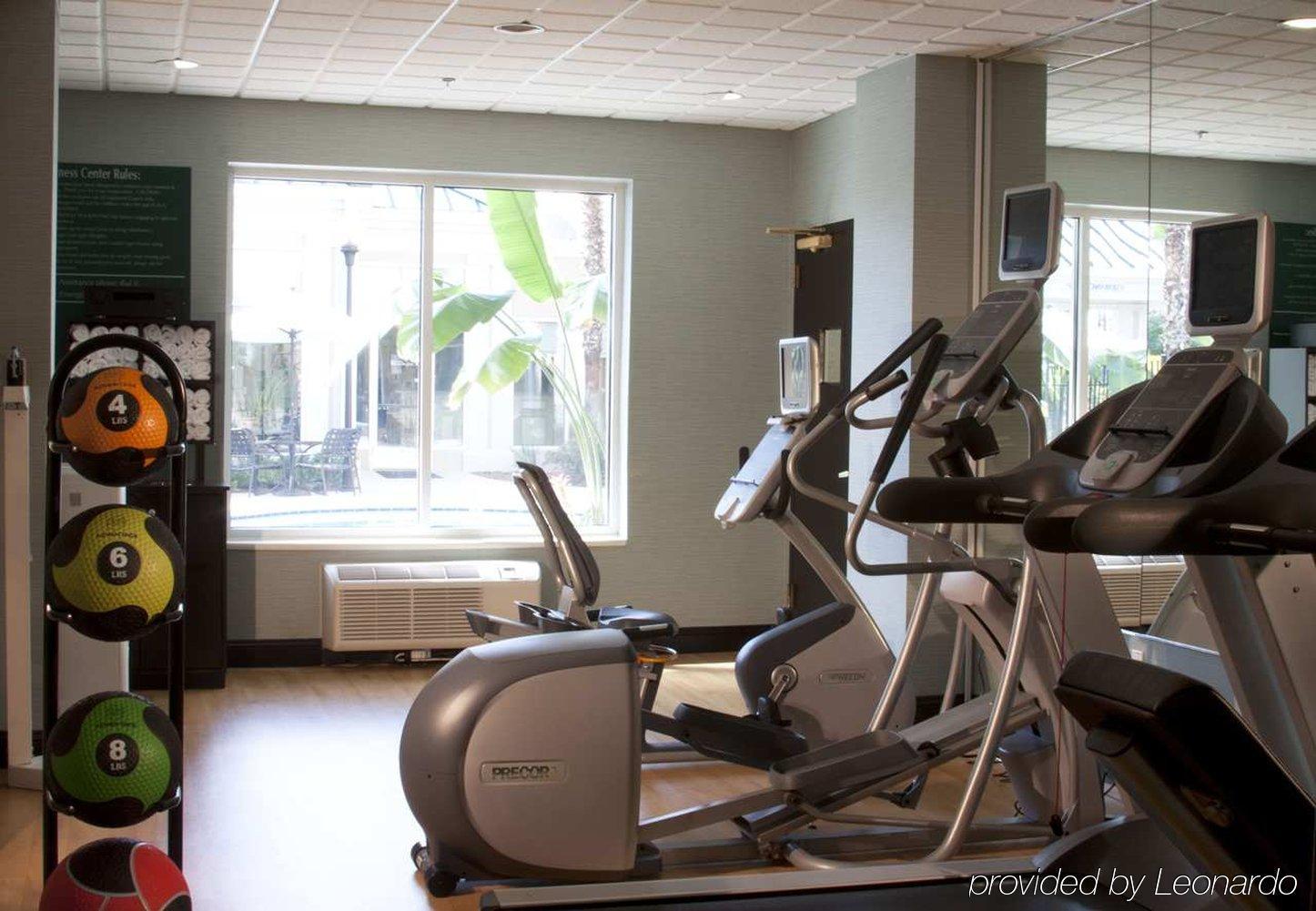Hilton Garden Inn Virginia Beach Town Center Екстериор снимка