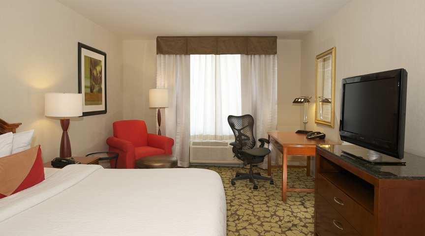 Hilton Garden Inn Virginia Beach Town Center Стая снимка