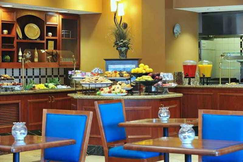 Hilton Garden Inn Virginia Beach Town Center Екстериор снимка